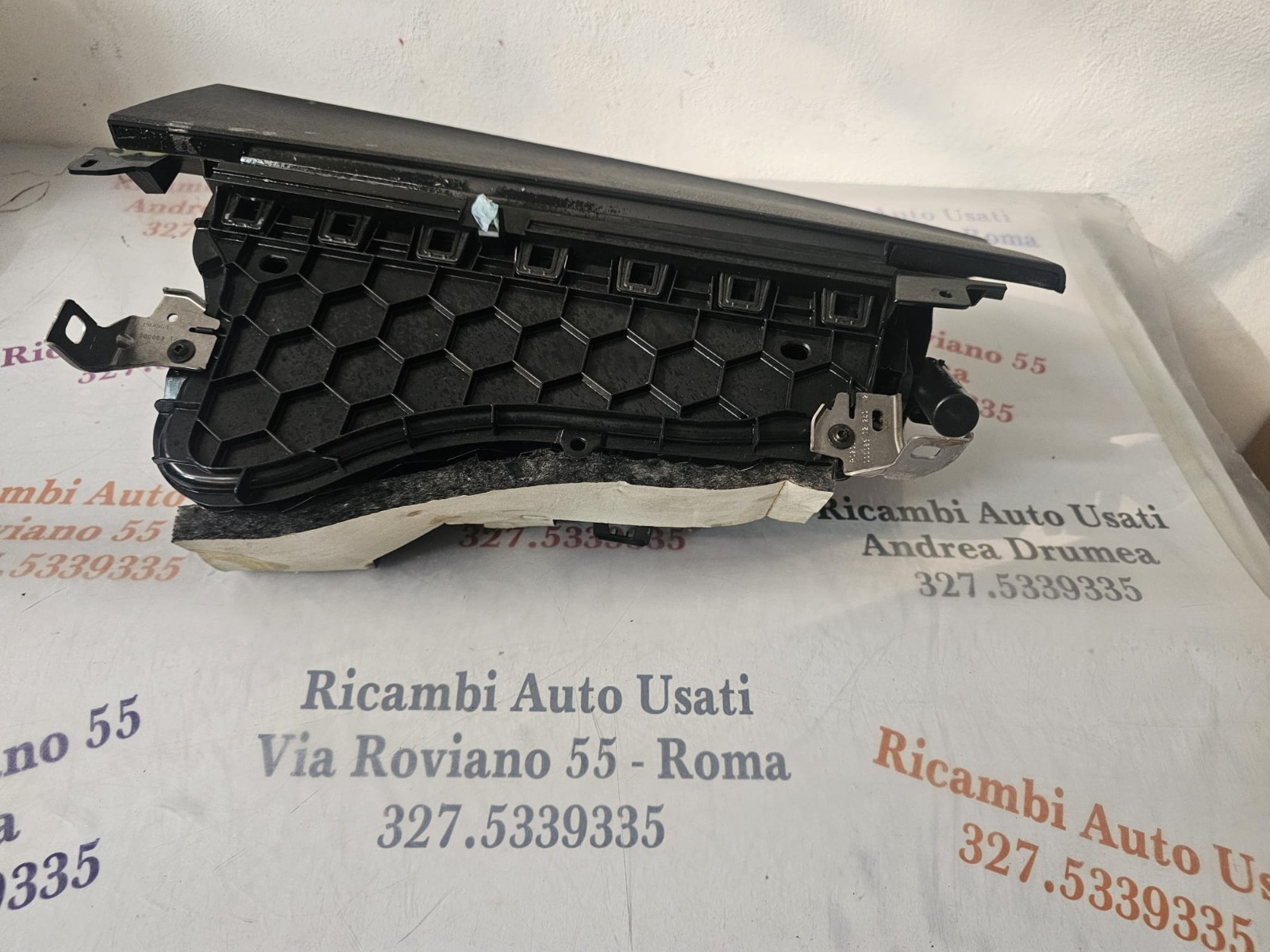 VANO CASSETTO PORTAOGGETTI LATO PASSEGERO SMART FORTWO 451 - immagine 3