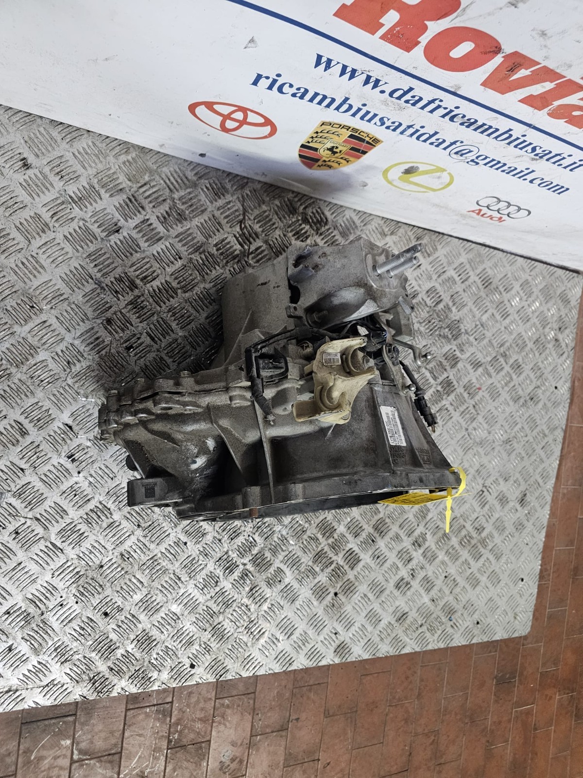 CAMBIO FORD PUMA 1.0BENZINA 2017-2022 KM 76.000 SIGLA L1TR7002CFC FORD PUMA 1.0 PETROL GEARBOX 2017-2022 KM 76,000 ACRONYM L1TR7002CFC - immagine 6