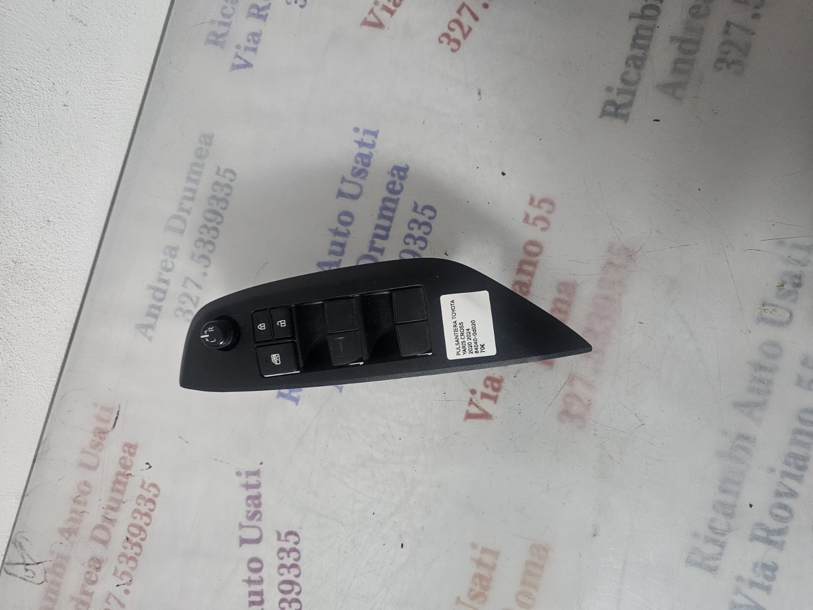 PULSANTIERA TOYOTA YARIS CROSS 2020-2014 COD 84040-0D020