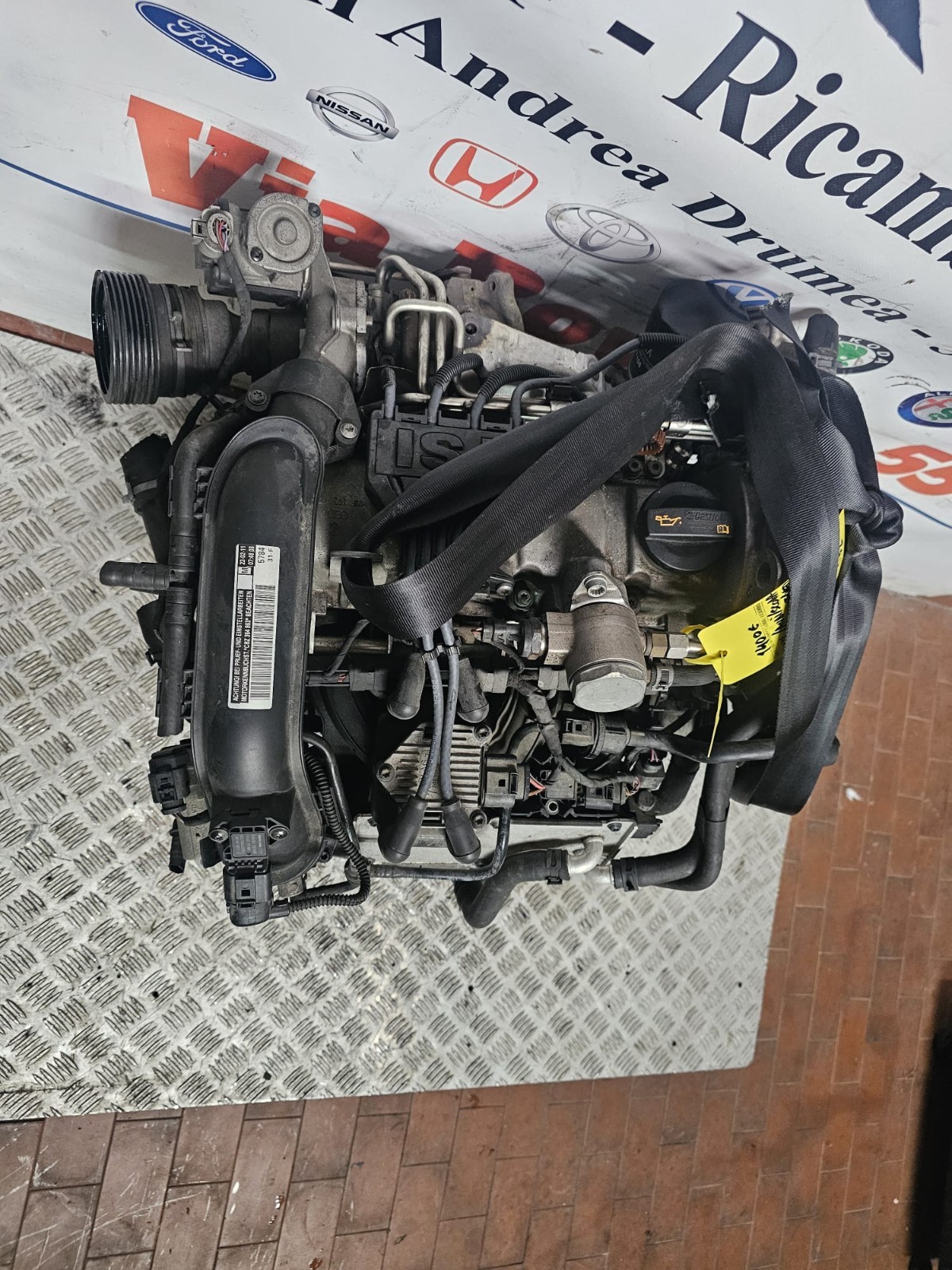 MOTORE VW GOLF/AUDI A1 /SCODA YETI 1.2 T.B 6 MARCE KM 128.000 COD CBZ 2009-2014 - immagine 7