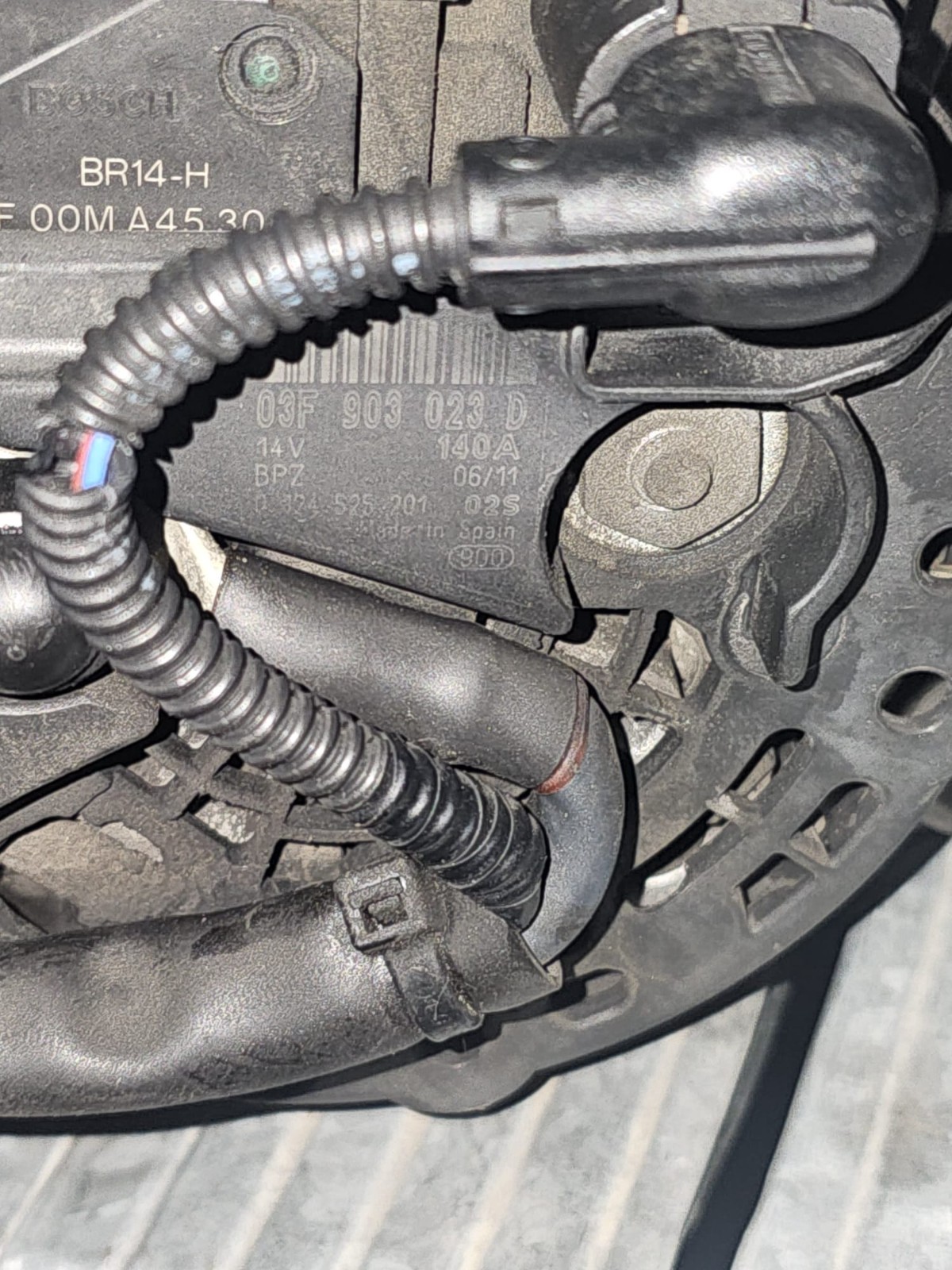 ALTERNATORE SKODA YETI/VW GOLF 1.2 T.B 2011-2015 BOSCH 03F903023D 14V 140A - immagine 3