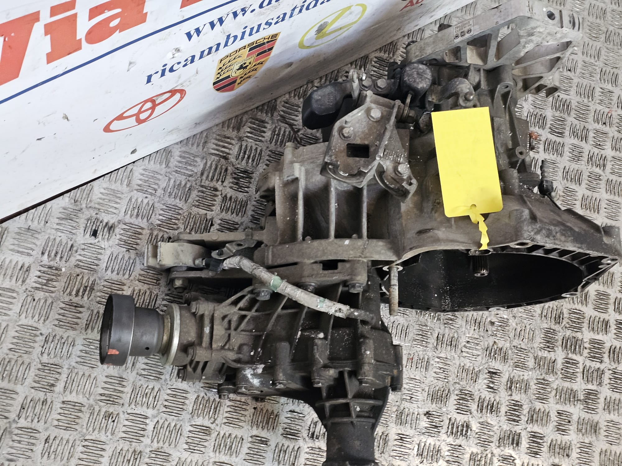 Cambio Fiat Panda 1.3 diesel 4x4 km117.000 2015-2019 cod 330A1000 - immagine 6
