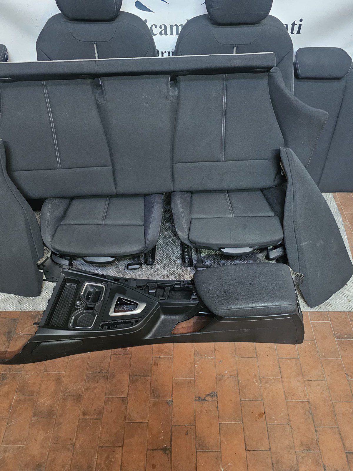 Tappezzeria completa Bmw Serie 1 F20 Dal 2011 al 2015 Complete upholstery BMW 1 Series F20 from 2011 to 2015 - immagine 5