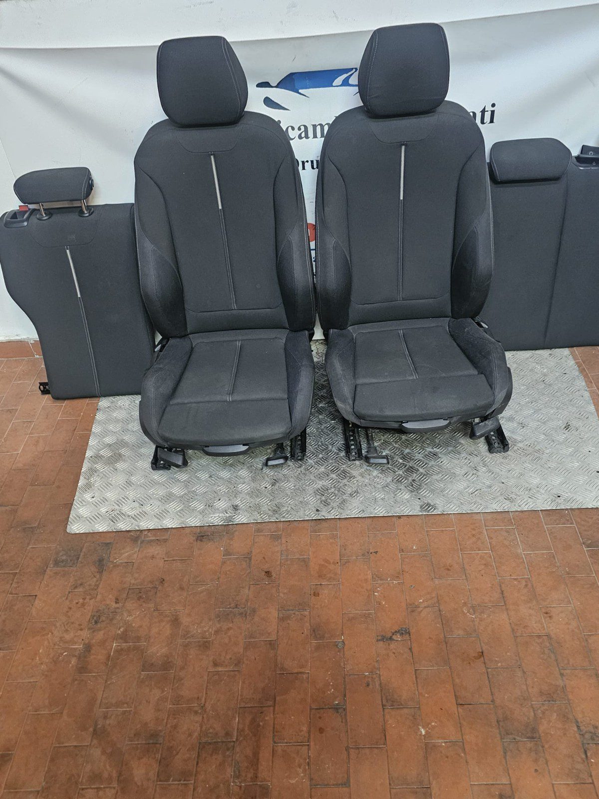 Tappezzeria completa Bmw Serie 1 F20 Dal 2011 al 2015 Complete upholstery BMW 1 Series F20 from 2011 to 2015 - immagine 6