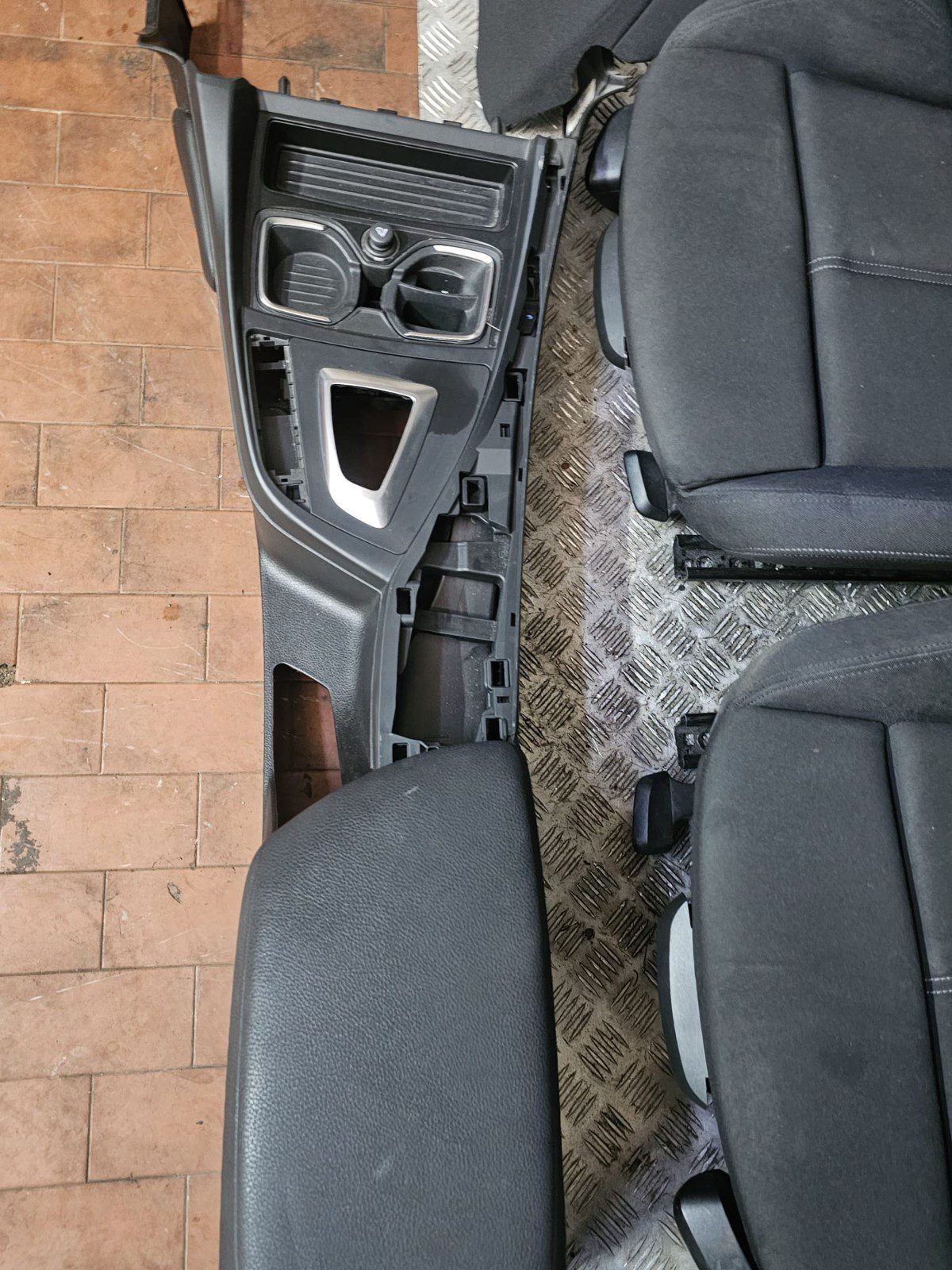 Tappezzeria completa Bmw Serie 1 F20 Dal 2011 al 2015 Complete upholstery BMW 1 Series F20 from 2011 to 2015 - immagine 9