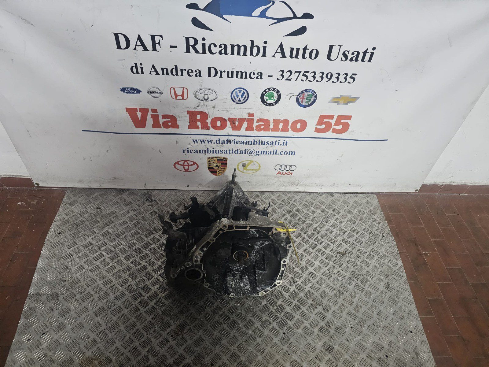 CAMBIO NISSAN JUKE 1.6 BENZINA 5 MARCE 2014-2018 KM 133.000 COD JR5339