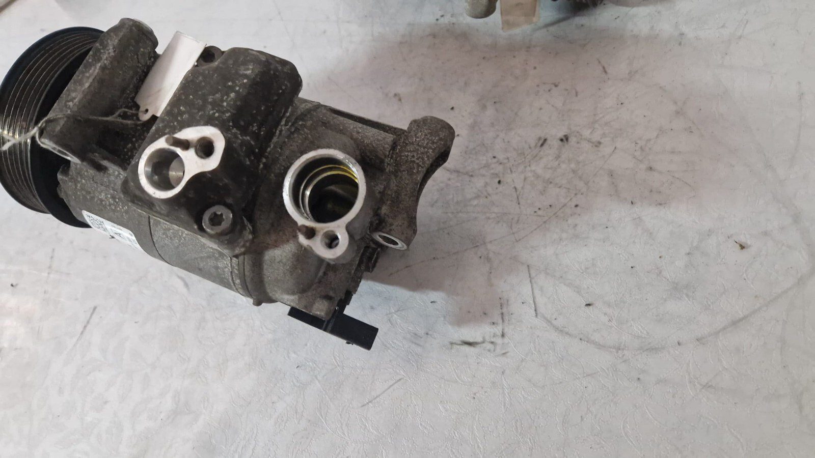 COMPRESSORE A/ C VOLKSWAGEN / AUDI 5K0820803A - immagine 7