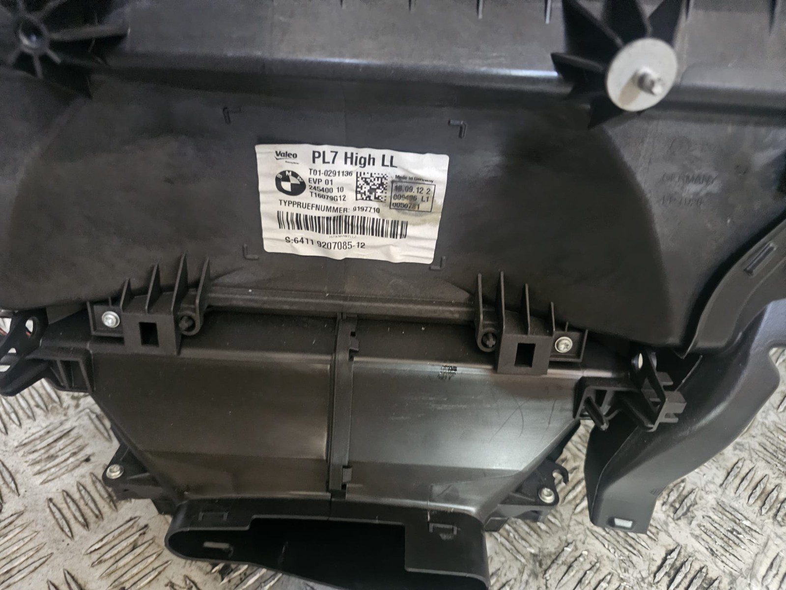 STUFA INTERNA CLIMATIZZATORE CONVOGLIATORE BMW SERIE 1 F20 VALEO T16079G12 - immagine 3