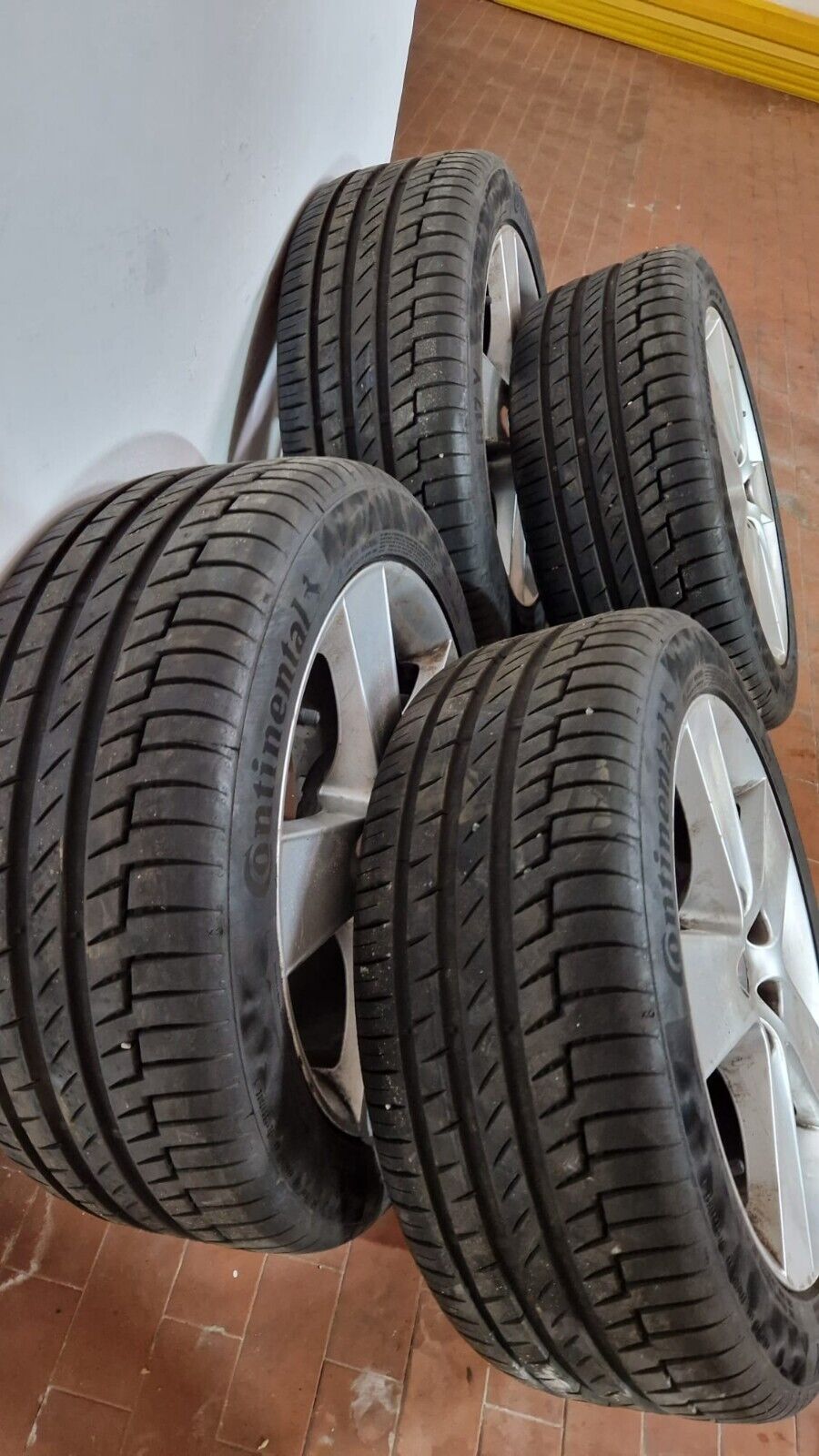 GOMME SAAB CONTINENTAL MISURA 235/45/R17 - immagine 7