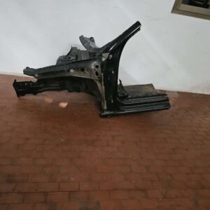 Taglio Longherone montante anteriore sx Audi A3 8Y
