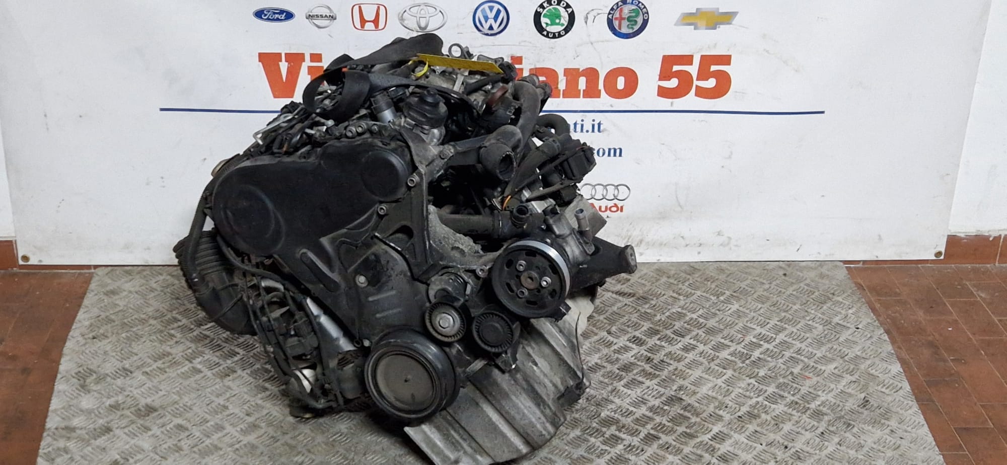 MOTORE COMPLETO AUDI A4 Q5 2.0 DIESEL KM 178.000 2008-2013 COD CAGA - immagine 9