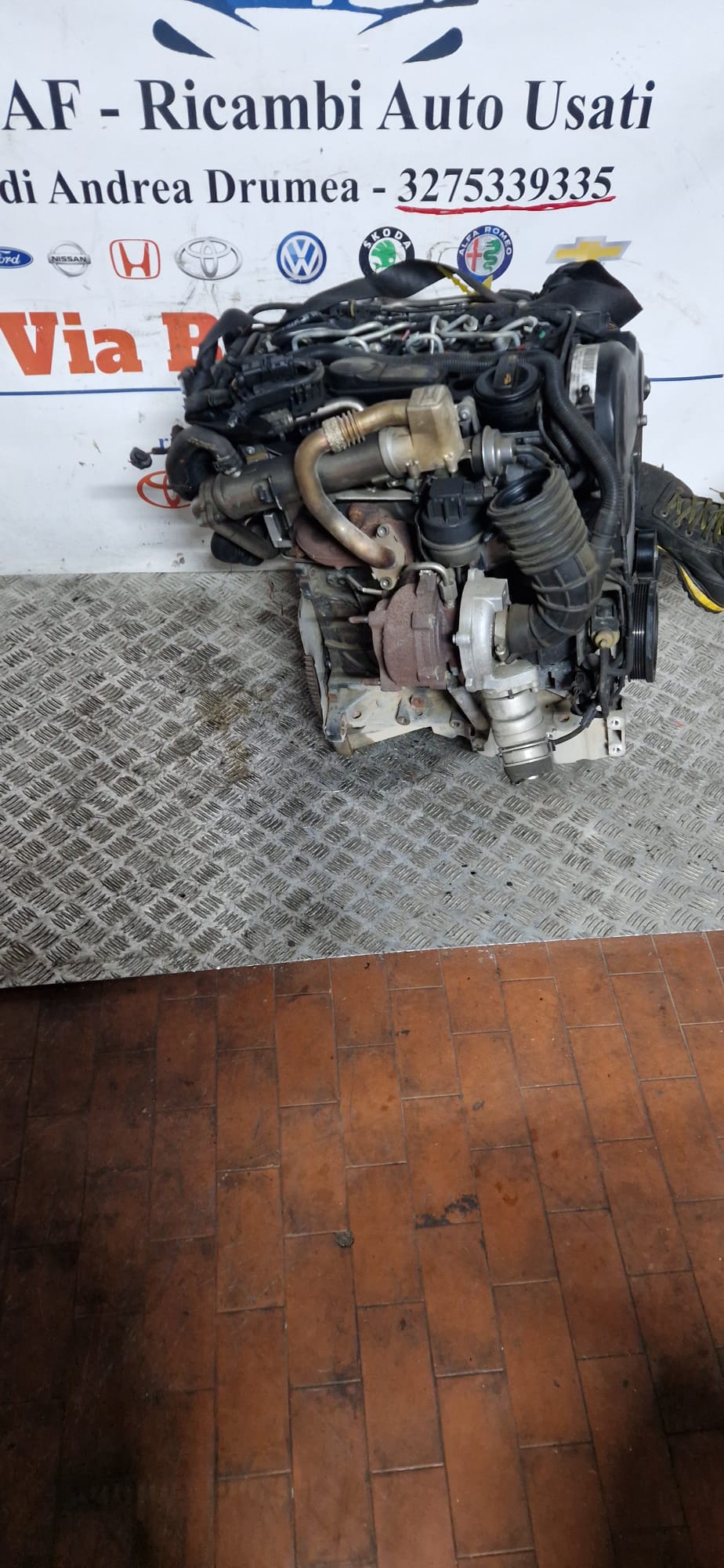 MOTORE COMPLETO AUDI A4 Q5 2.0 DIESEL KM 178.000 2008-2013 COD CAGA