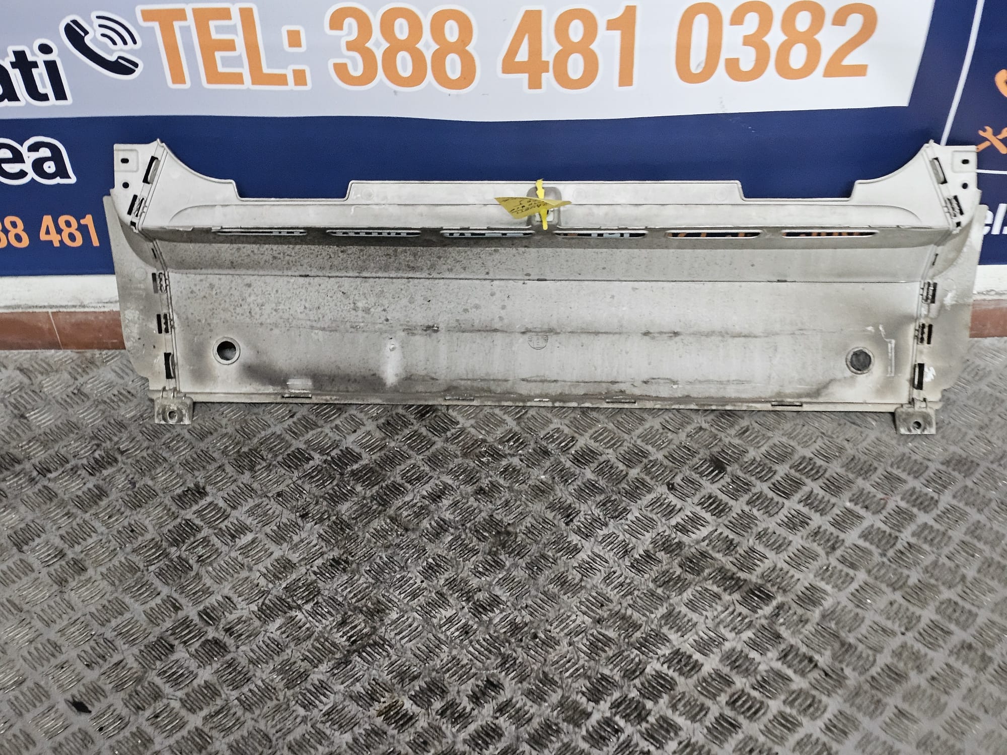 PARAURTI POSTERIORE CENTRALE SMART 451 2007-2014 - immagine 2