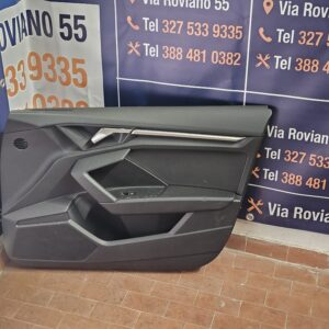 RIVESTIMENTO DELL PANNELLO DELLA PORTA ANTERIORE DX A3 8Y