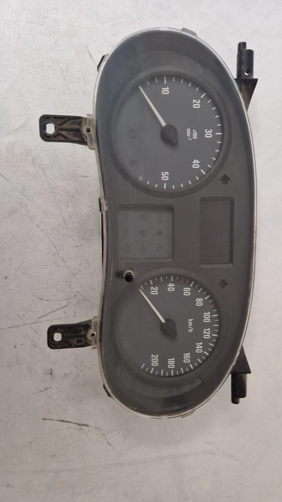 QUADRO STRUMENTI OPEL VIVARO 28112377-7