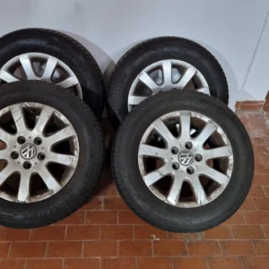 GOMME BRIDGESTONE 195/65/15 USURA 90% VW GOLF 5 /TOURAN