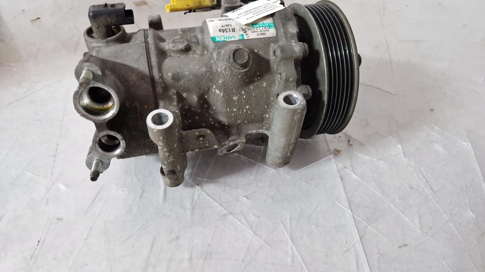 COMPRESSORE A/C CITROéN C3/ PICASSO 1.6 DIESEL COD 9678656080-02 - immagine 2