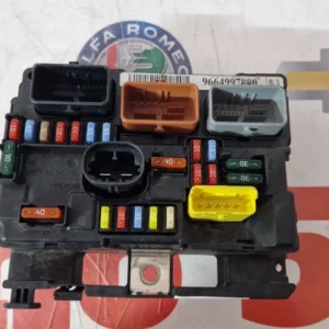 FUSIBILIERA BSM R09 PEUGEOT 207 CITROéN C3 COD 9664997880