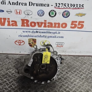 CAMBIO TOYOTA YARIS 1.0 BENZINA KM 91.0000 2011-2016 COD 1KRFE