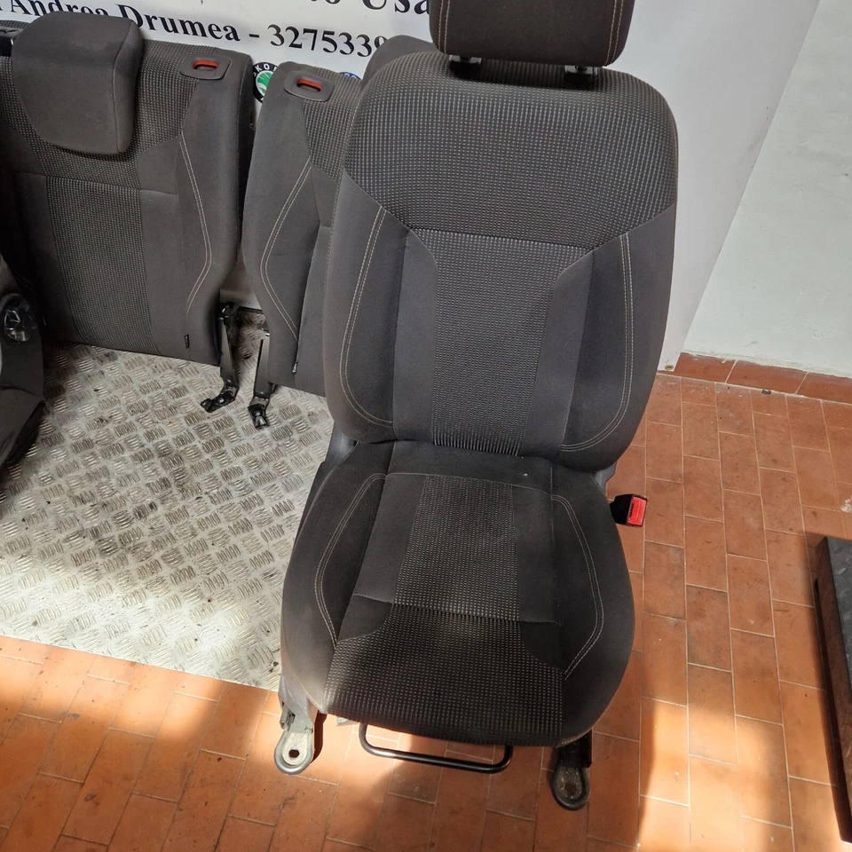 TAPPEZZERIA FORD FIESTA 2011-2017 - immagine 3