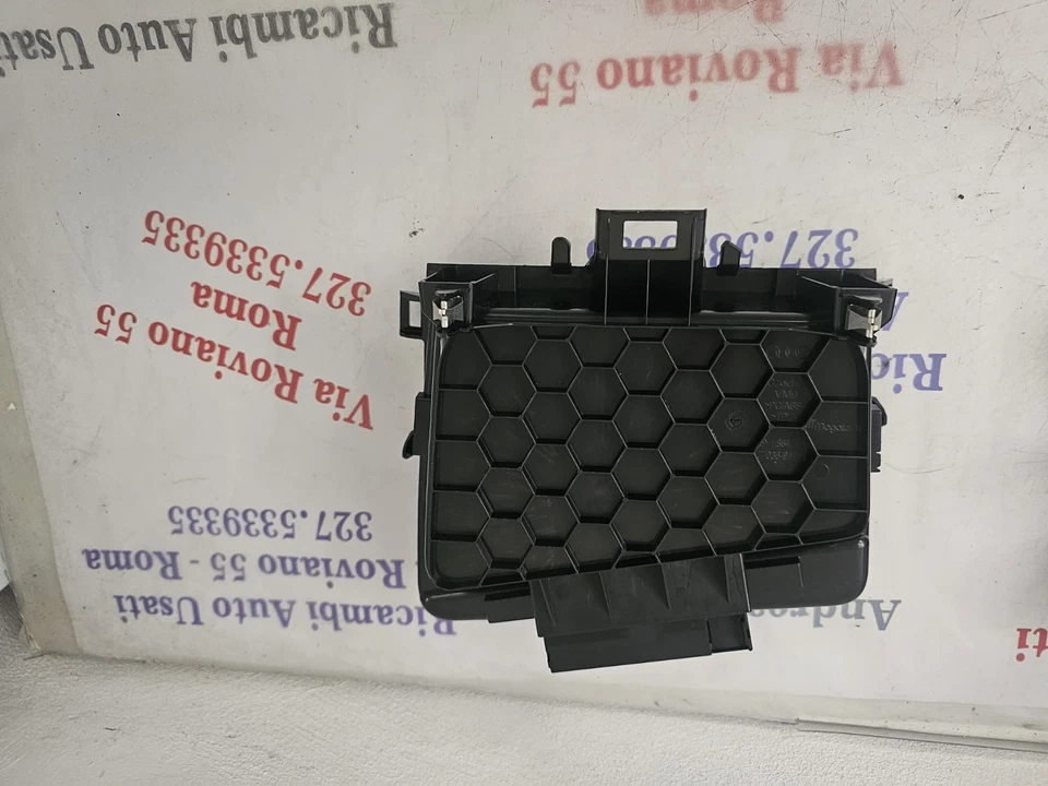Cassetto Portaoggetti Audi A3 8Y+ USB 8Y1864131 - immagine 7