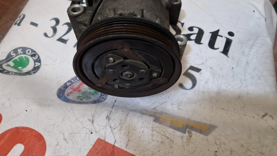 Compressore A/C NISSAN MICRA K11 1.0 1.3 Benzina 2000-2003 COD. 926001F701 - immagine 4