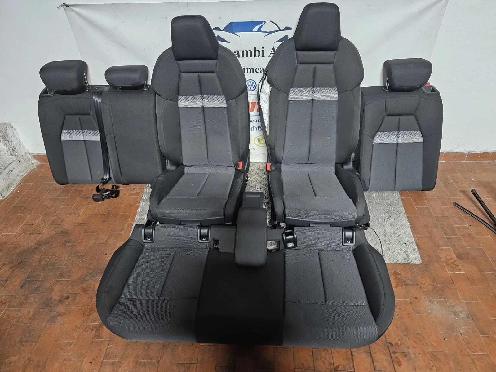 TAPPEZZERIA COMPLETA AUDI A3 8Y 2.0 DIESEL 2022 SEDILE CONDUCENTE SCOPIATO - immagine 6