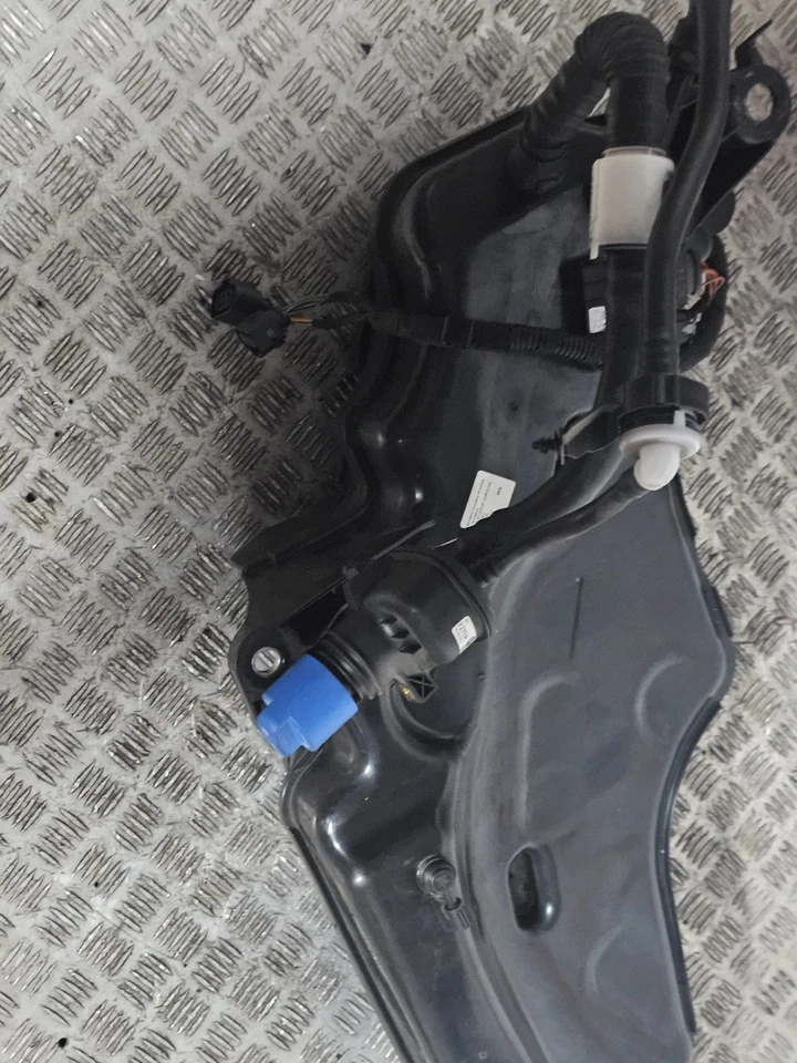 SERBATOIO COMPLETO DI POMPA E CENTRALINA AUDI A3 8Y 5WA131877C - immagine 2