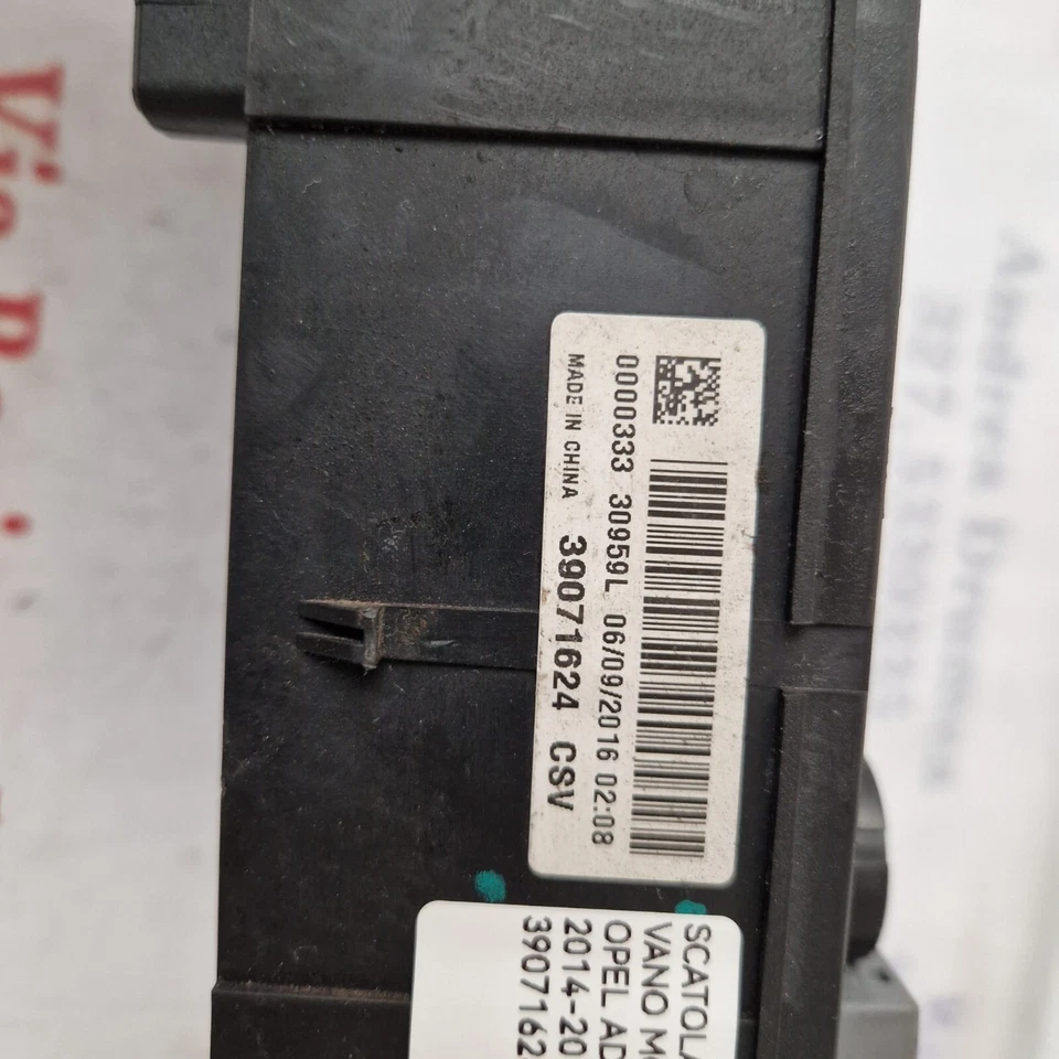 SCATOLA PORTA FUSIBILI VANO MOTORE OPEL ADAM 1.4 B GPL 20014-2019 COD 39071624 - immagine 4