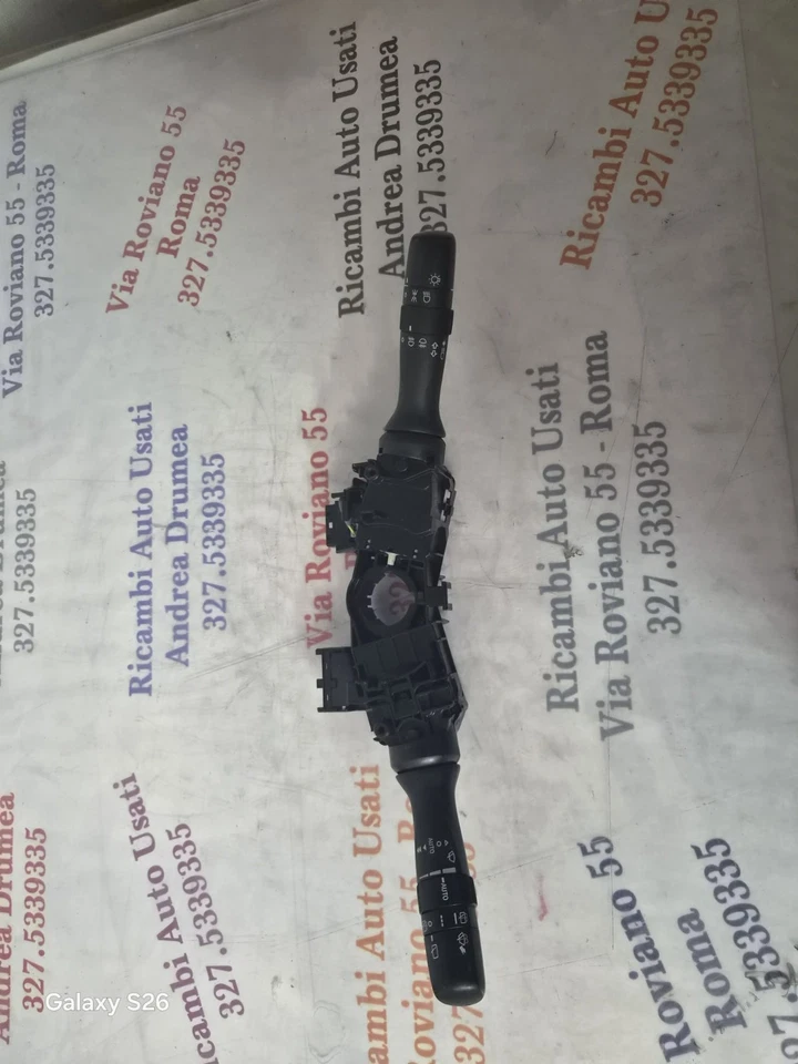 Devioluci Leva Comando Luci Toyota Yaris 2015-2019 Cod 17F938-0D300 Usato Originale - immagine 4